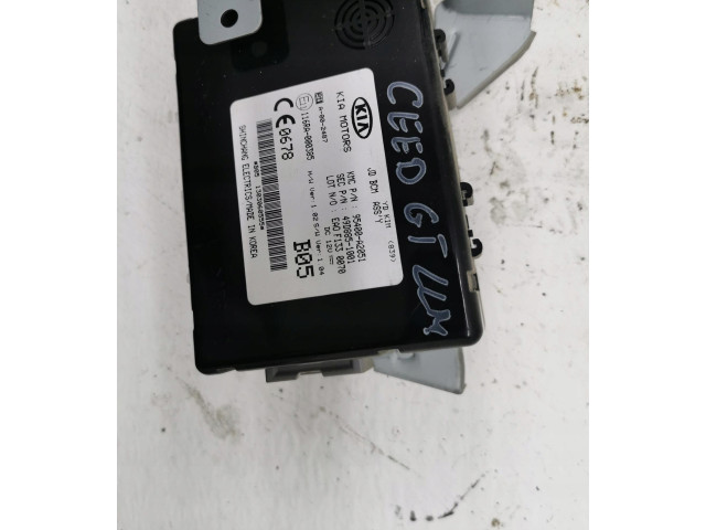 Блок комфорта 95400-A2051 KIA Pro Cee'd II