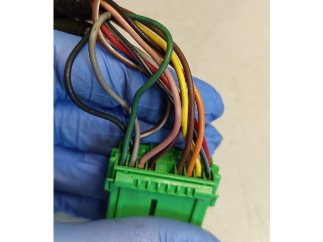 Зеркало электрическое Volvo XC90 2003 - 2006 года