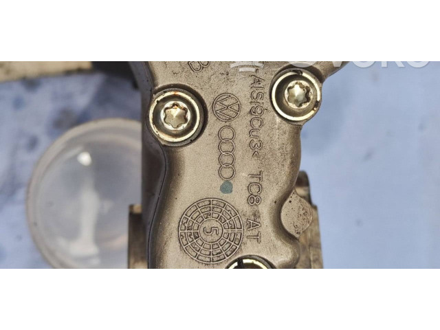 Масляный насос   06J115106AB, 030798457  Volkswagen PASSAT B6 