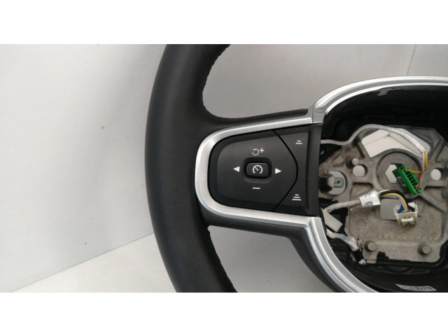 Volant Volvo XC60 2022 32227594