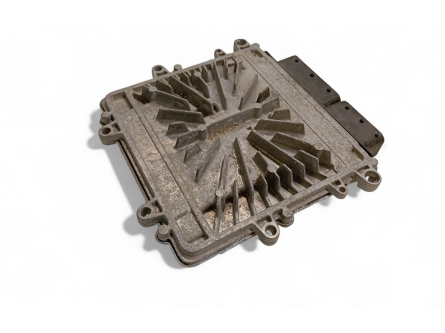 Блок управления двигателем Блок управления 30785100AB, 0281012765   Volvo V70