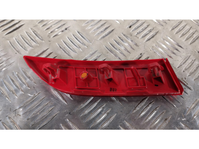 Задний oтражатель