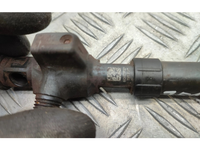 Форсунка 9674984080    Peugeot 2008 II   