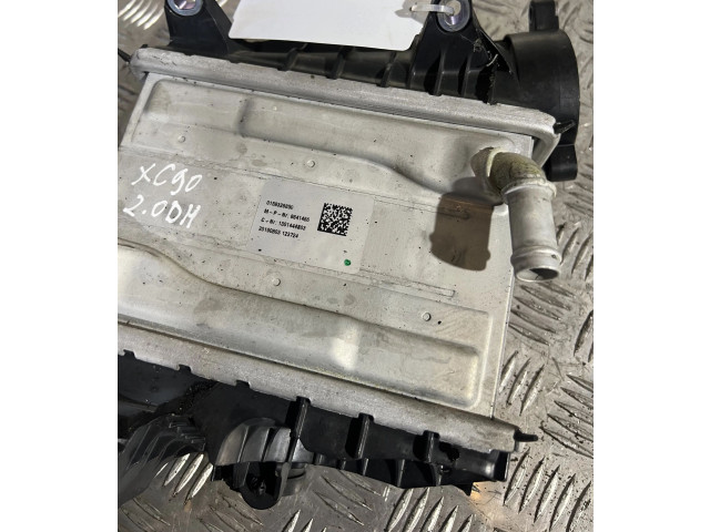 Интеркулер  32138750, 8641466   Volvo XC90 