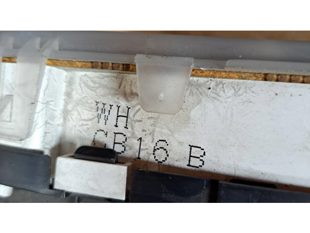 Přístrojová deska Mazda Premacy 2000 CB16B, WHCB16B