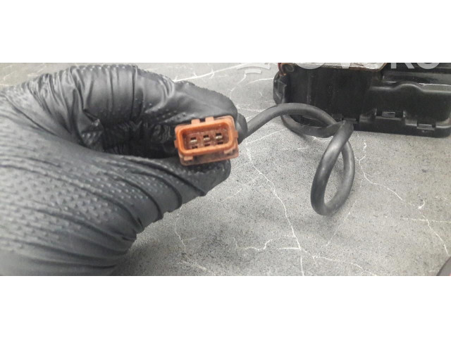 Моторчик дворников Volvo C70