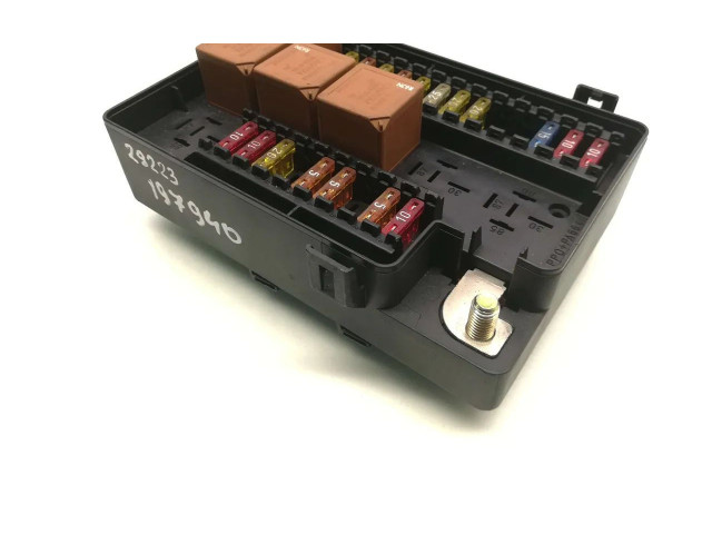 Блок предохранителей LNC2822CA, 518237003 Jaguar XJ X308