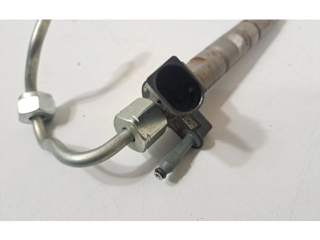 Vstřikovač 7805428, 7805429   BMW X5 E70    N57 D30 A 