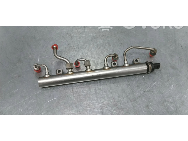 Vstřikovací lišta 13538601016, 8601016 BMW 7 G11 G12 N63B44C