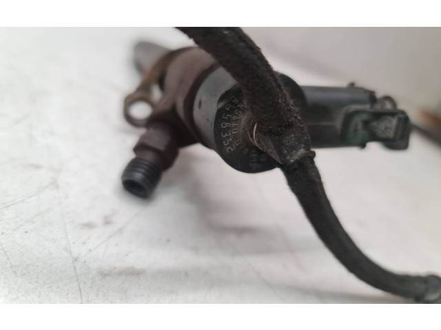 Форсунка 8658352, 30756063 Volvo S60