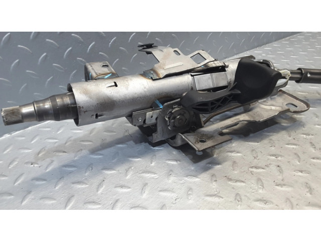 Крестовидная связь оси рулевого колеса