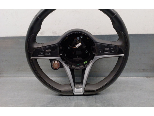 Volant Alfa Romeo Giulia 2016 01561262920, 71779509