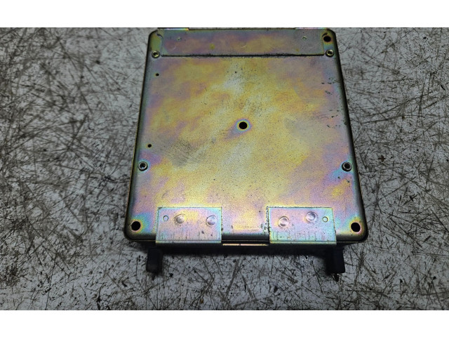 Блок управления двигателя MD121767, K8T77571   Mitsubishi Galant