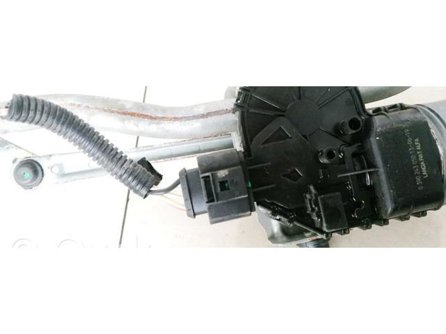 Моторчик дворников 0390243050, 058    Alfa Romeo Giulietta