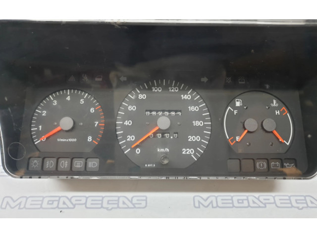 Přístrojová deska Volvo 440