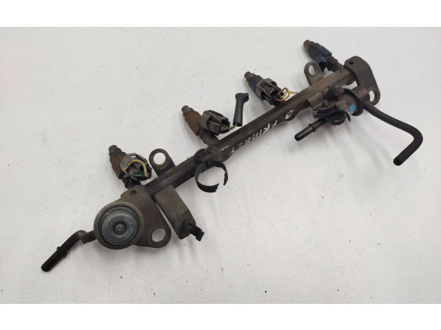 Vstřikovací lišta 110012J60 Mazda Premacy