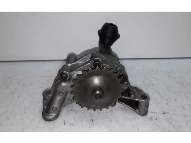 Масляный насос   038115105C  Volkswagen Golf Plus 