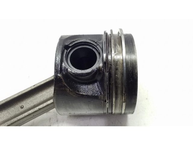  Поршень с шатуном    BMW 7 E65 E66 для дизельного двигателя 3.0