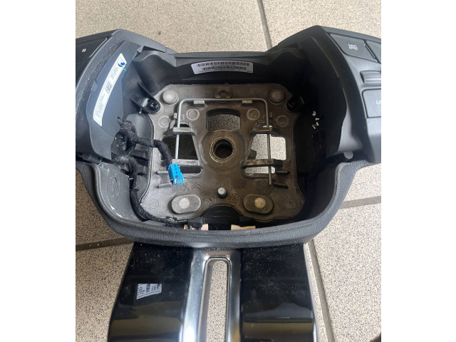 Руль Citroen C4 Cactus  2014 -  года 98303131ZD      