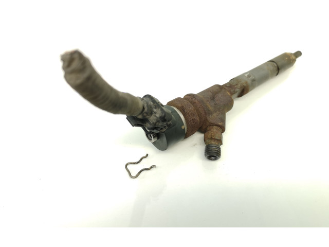 Vstřikovač 2367033040, 0445110227 Toyota Auris 150 pro naftový motor 1.4