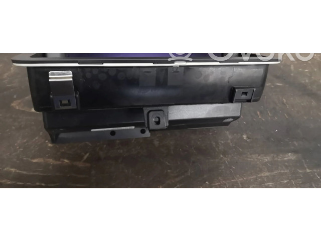 Дисплей    8X0857273B, 8X0857273B   Audi A1