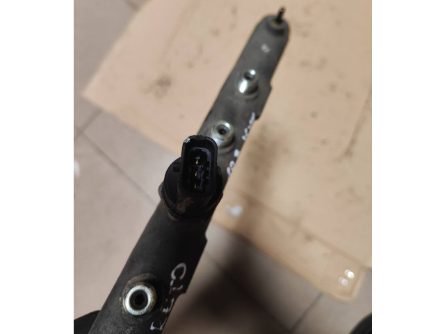 Топливная рампа 314004A010   KIA Sorento  