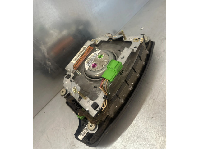 Подушка безопасности водителя Volvo V70