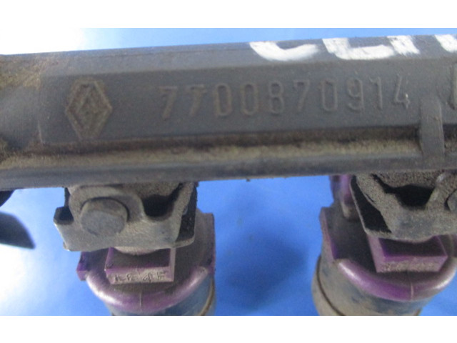 Топливная рампа    Renault Clio I   для двигателя ---