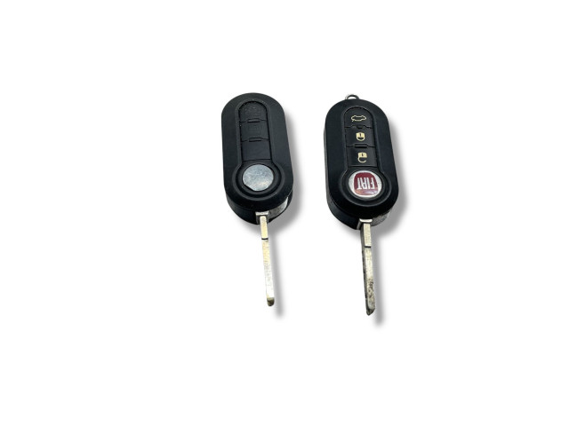 Комплект блоков управления 55258952, 51984087 Fiat 500L