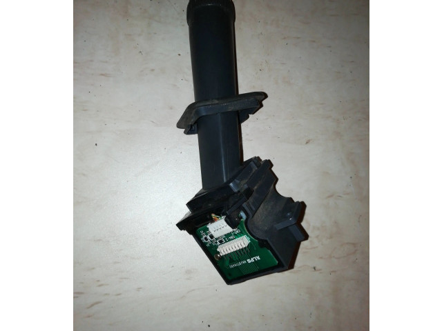 Ручка стеклоочистителей 9452387 Volvo S80