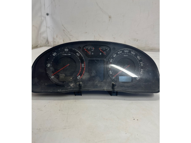 Панель приборов 3U0920841A Skoda Superb B5 (3U)