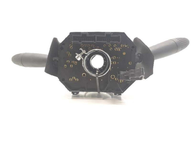 Ручка стеклоочистителей O7354736600   Ford Ka