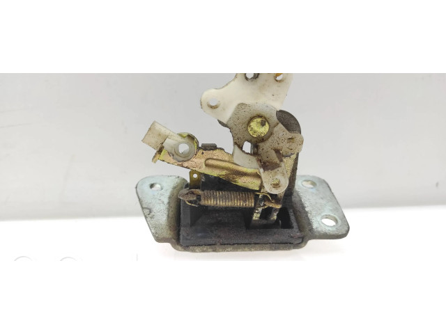 Замок багажника Mitsubishi Outlander 2001-2007 года