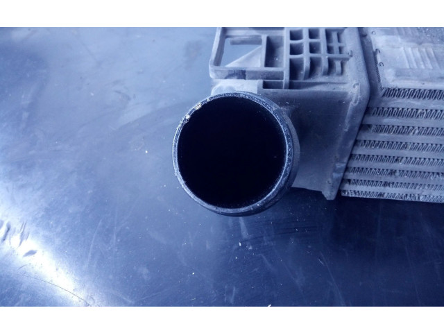 Интеркулер 8200880552A Dacia Duster