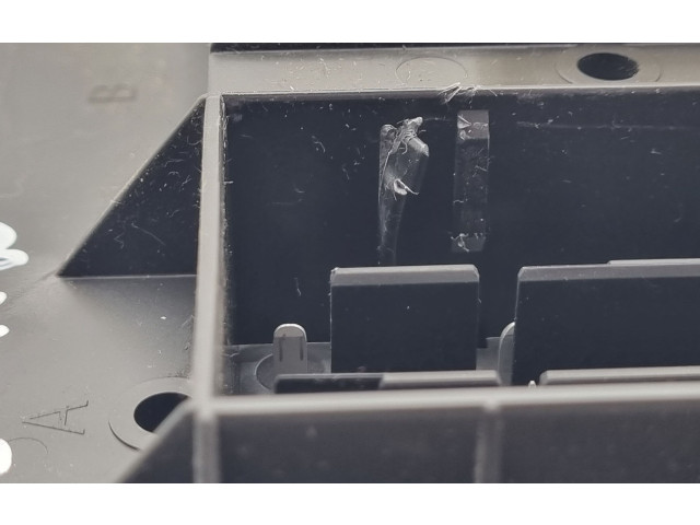 Блок комфорта 5Q0937086AK Skoda Octavia Mk3 (5E)