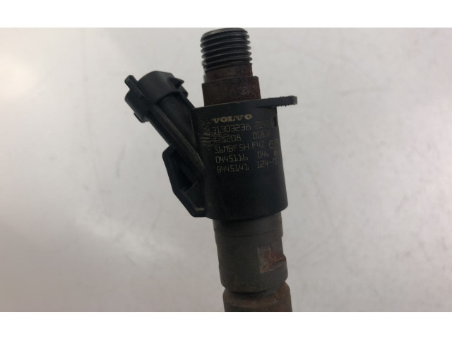 Форсунка 31303238, E4232    Volvo V70   