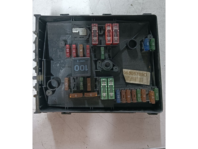 Блок предохранителей 1k0937125 Volkswagen Golf Plus