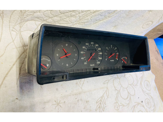 Přístrojová deska Volvo 740 1988 1398726