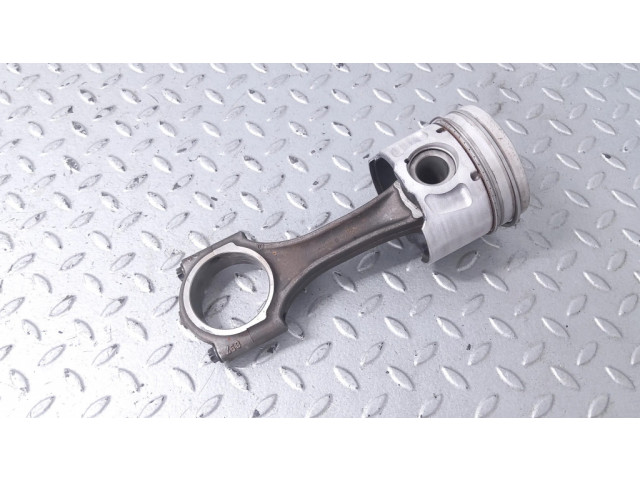 Поршень с шатуном MN982376, 9688245380 Mitsubishi Outlander для дизельного двигателя 2.2