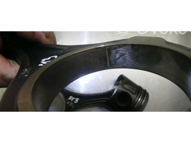 Píst 642 Mercedes-Benz C AMG W204 3.0