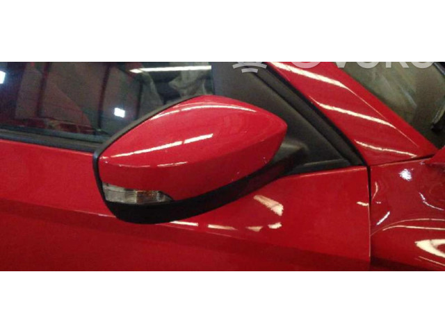 Зеркало электрическое Skoda Fabia Mk3 (NJ) 2015 - 2021 года