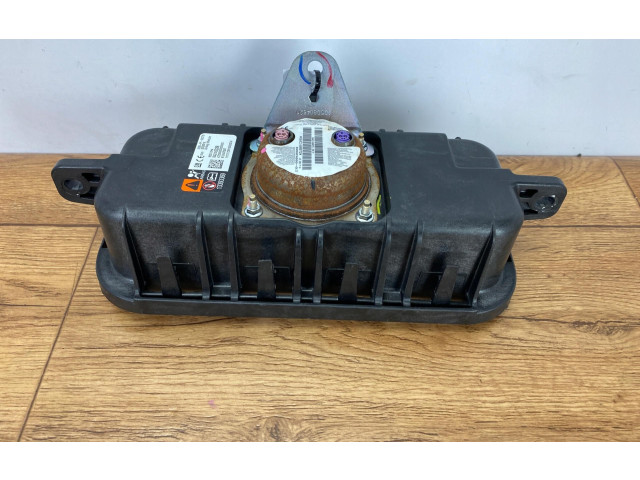 Подушка безопасности пассажира 84246339 Chevrolet Camaro