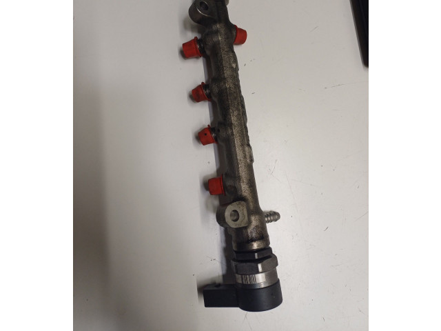 Топливная рампа 04L089D   Volkswagen PASSAT B8  