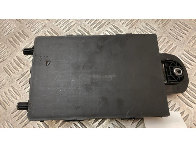 Pojistková skříňka 32142591 Volvo XC90 2019