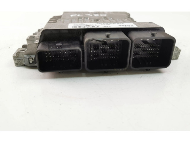 Блок управления двигателя 30788975, PL380   Volvo C30