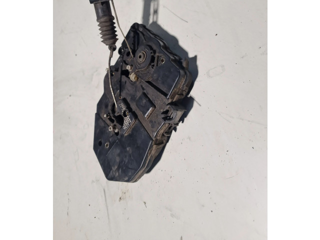 Замок багажника     Volkswagen Transporter - Caravelle T5 2003 - 2015 года