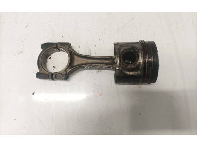 Píst Toyota Previa (XR30, XR40) II