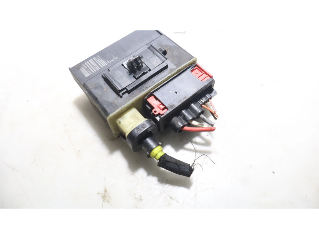 Pojistková skříňka Модуль управления вентилятором    Peugeot 301 2018