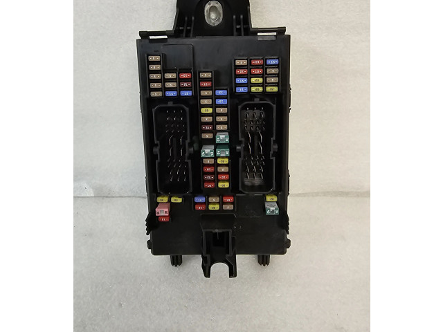 Блок предохранителей 31682732 Volvo XC90