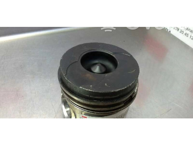 Поршень F9Q790 Renault Kangoo I